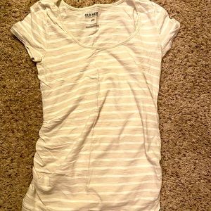 Old navy maternity shirt